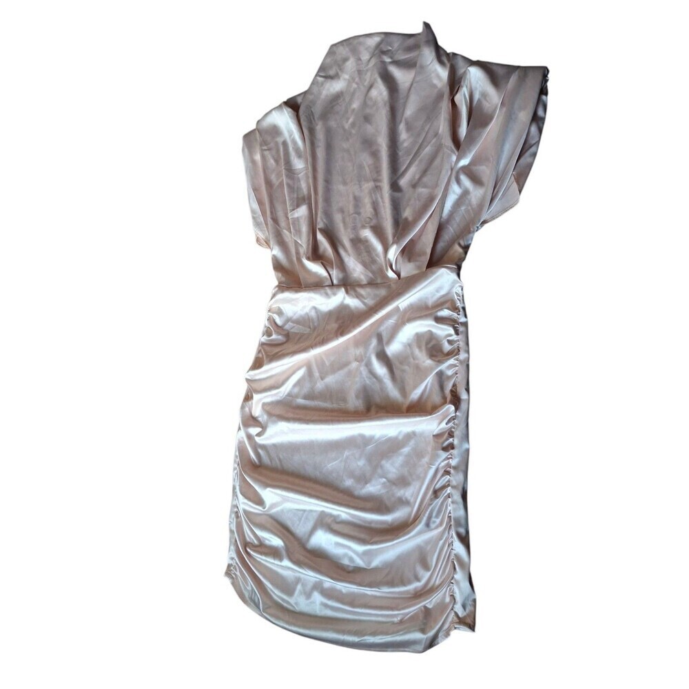 Boutique my queen deluxe rose champagne ruched dress Size Small Buttercream